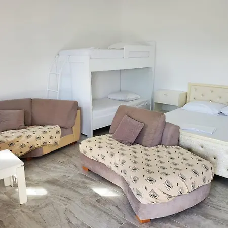Apartment Luigi S Fairyview