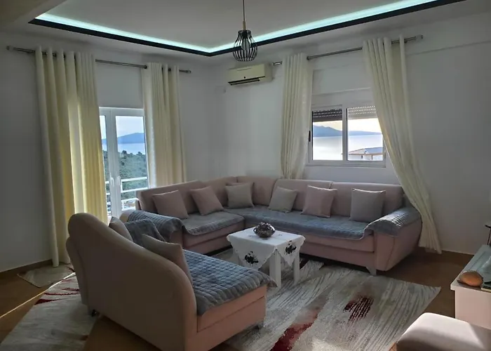 Luigi S Fairyview Appartement Saranda